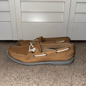 Tan Sperry Boat Shoes with White Laces
